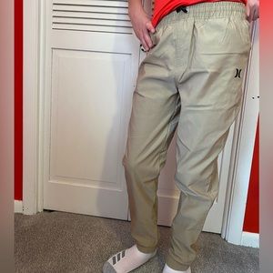 NWT Hurley khaki stretch joggers with an elastic cuff. Boys size 7.